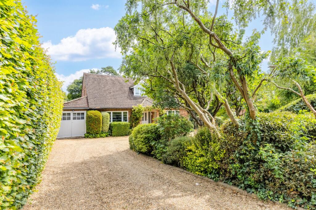 Additional image 23 of Canonsfield Road, Oaklands, Welwyn, Hertfordshire, AL6