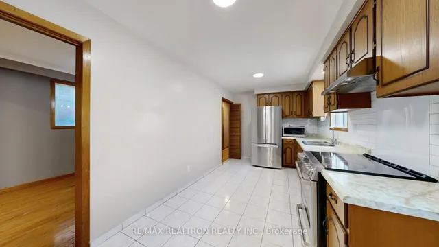 Additional image 19 of 14 Little Blvd