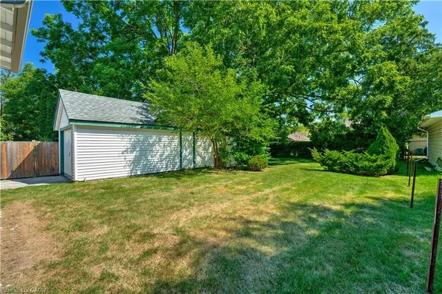 Additional image 33 of 257 Broadway Ave