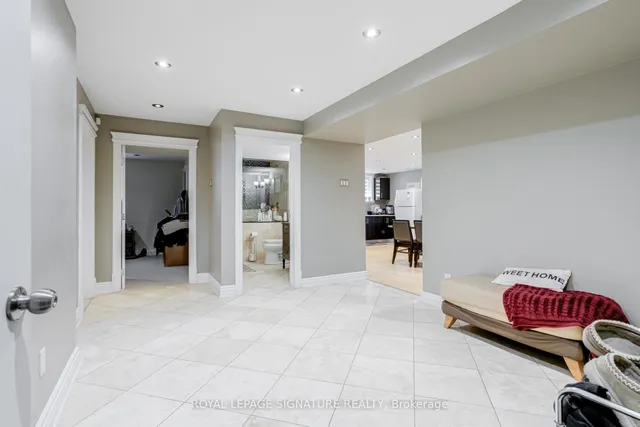 Additional image 25 of 39 Treeline Blvd