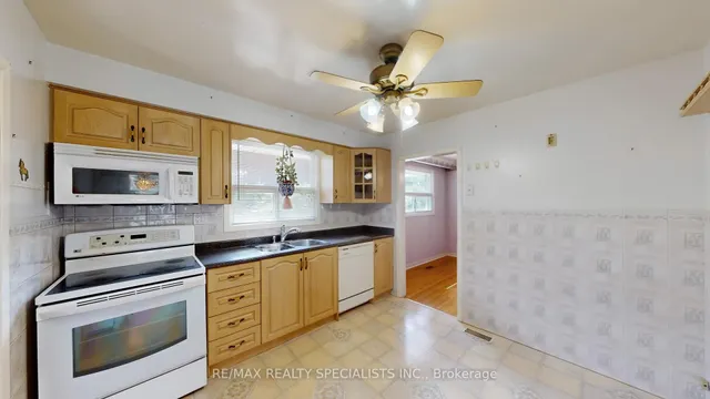 Additional image 10 of 1470 Sherway Dr