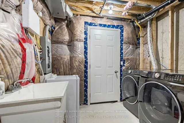 Additional image 37 of 42 Fresnel Rd