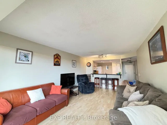 Additional image 15 of 725 King St Unit 705