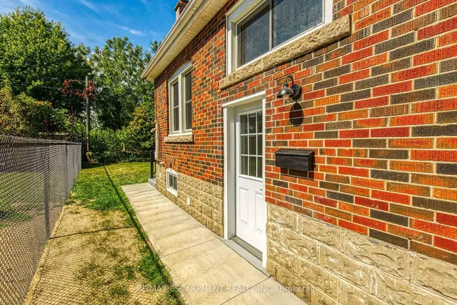 Additional image 41 of 126 AUBURN Ave