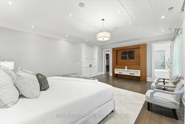 Additional image 30 of 392 Princess Ave