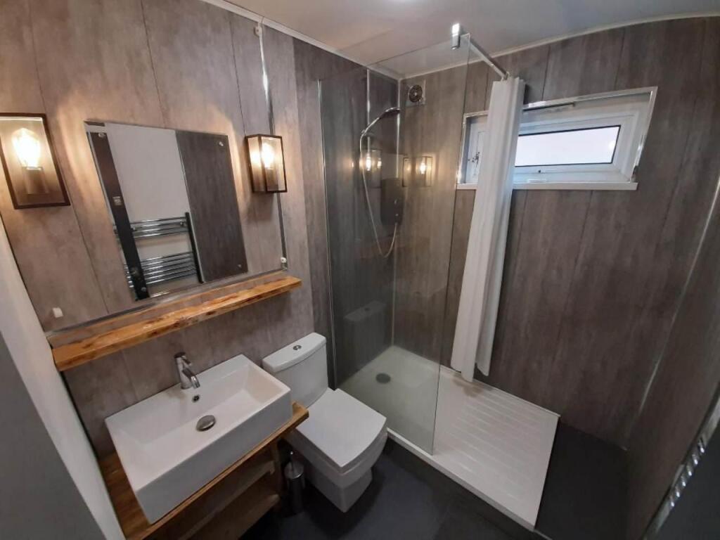 Additional image 5 of Moss House Close, Birmingham, B15