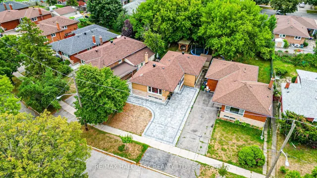 Additional image 11 of 16 Araman Dr