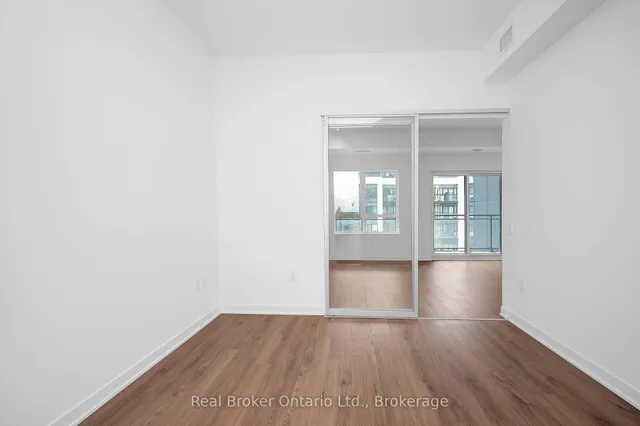 Additional image 21 of 395 Dundas St Unit 718