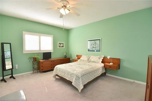 Additional image 21 of 137 Silverbirch Blvd