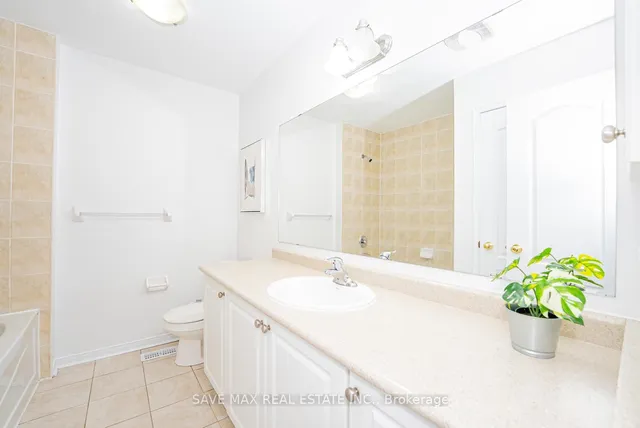 Additional image 37 of 100 Bushmill Circ