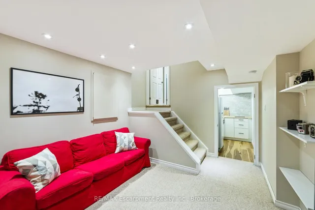 Additional image 23 of 1113 Riddell Cres