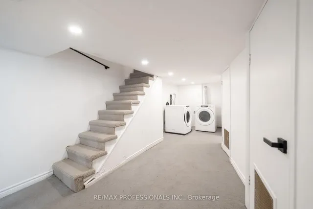 Additional image 11 of 129 Balsam Ave