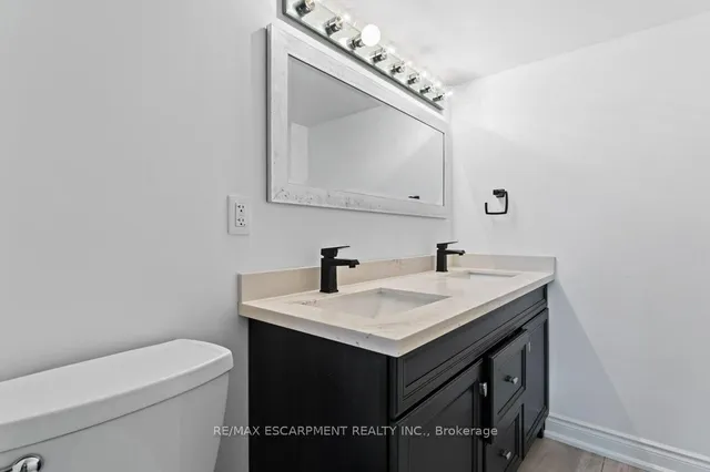 Additional image 30 of 40 Harrisford St Unit 305