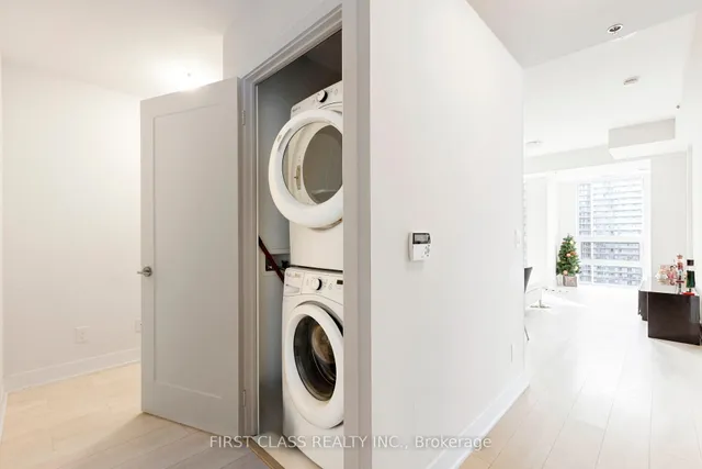 Additional image 10 of 318 Richmond St Unit 2408