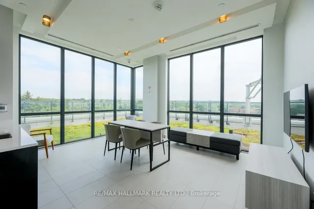 Additional image 14 of 1630 Queen St Unit 220