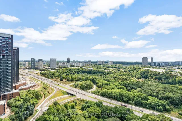 Additional image 20 of 30 Inn On The Park Dr Unit 2608