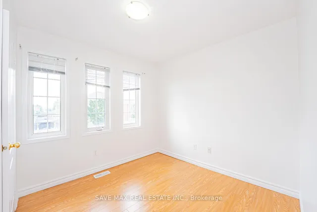 Additional image 33 of 100 Bushmill Circ