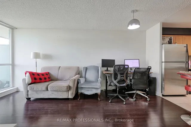 Additional image 12 of 17 Michael Power Pl Unit 814