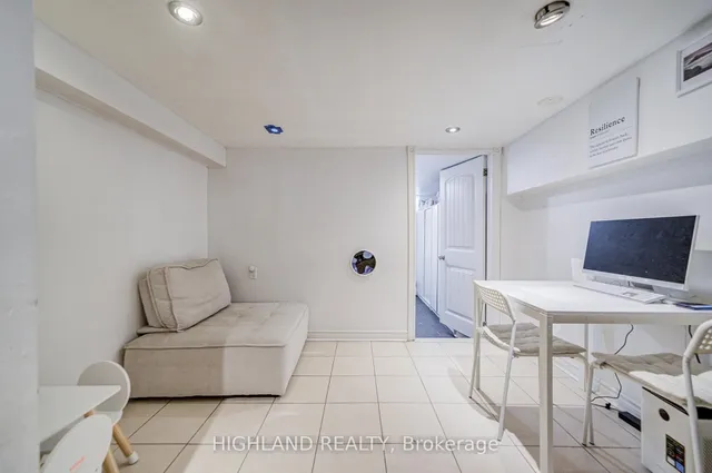 Additional image 23 of 123 Russett Ave