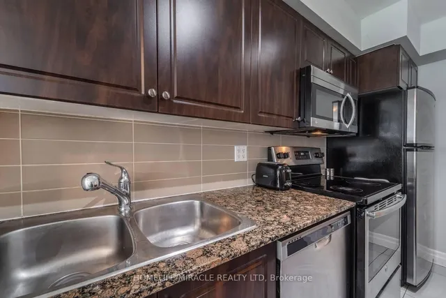 Additional image 4 of 215 Fort York Blvd Unit 502