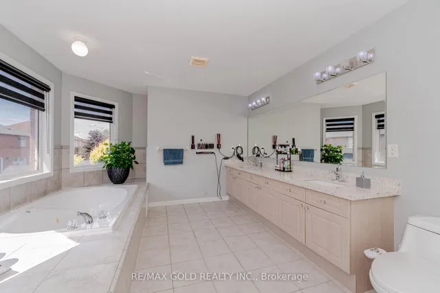 Additional image 31 of 28 Crocker Dr