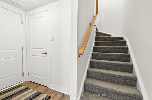 Additional image 6 of 27 Dryden Lane