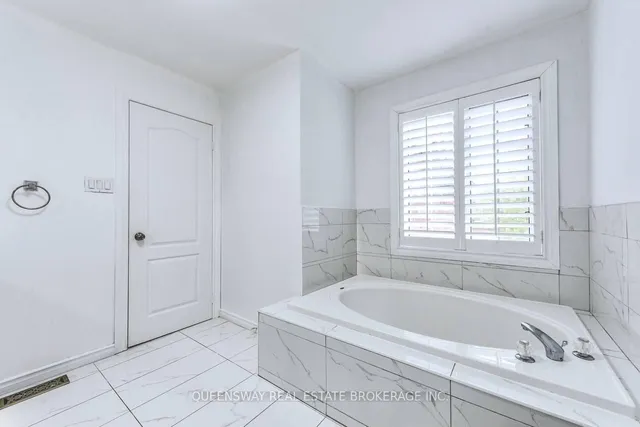 Additional image 33 of 12 Dandelion Rd