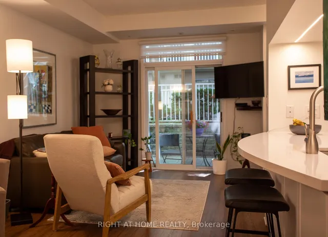 Additional image 11 of 30 Stadium Rd Unit 250