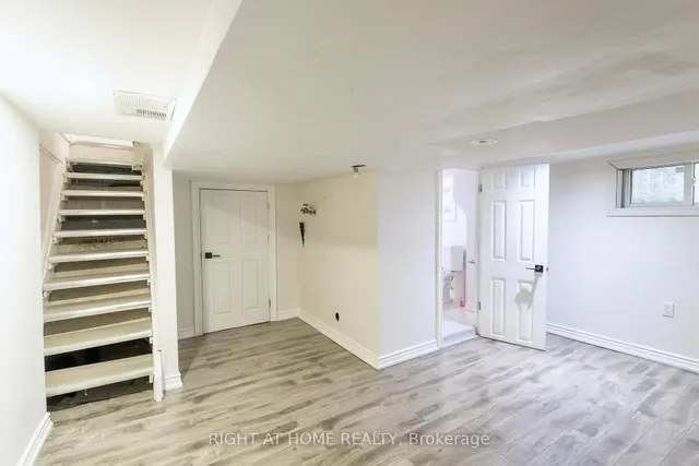 Additional image 18 of 266 Earlscourt Ave