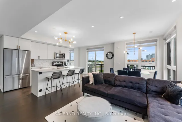 Additional image 19 of 1206 Main St Unit 209