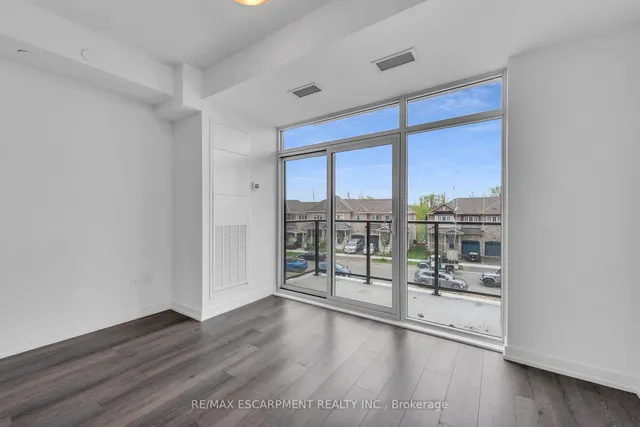 Additional image 6 of 470 Dundas St Unit 220