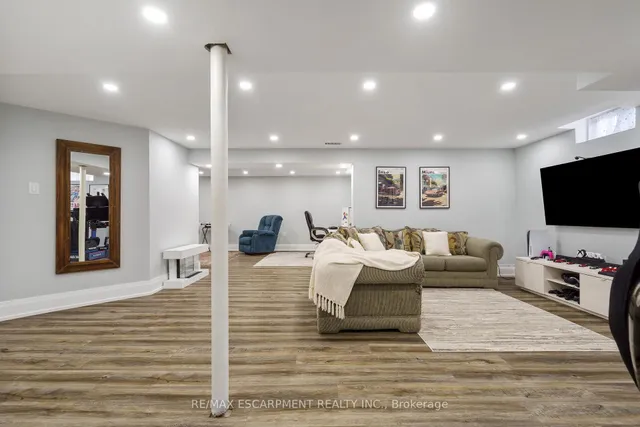 Additional image 31 of 104 Davidson Blvd