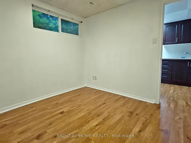 Additional image 20 of 182 mcnicoll Ave