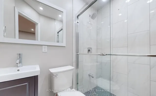 Additional image 18 of 100 Beddoe Dr Unit 25