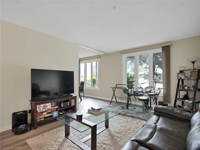 Additional image 4 of 64 Garrow Dr