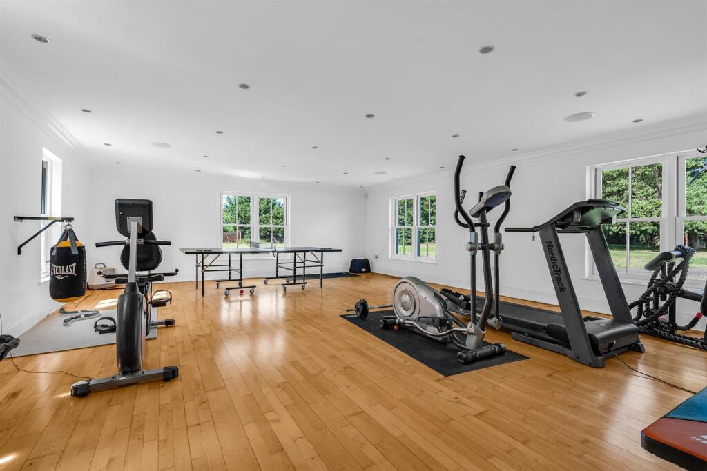 Additional image 9 of Pottersheath Road, Welwyn