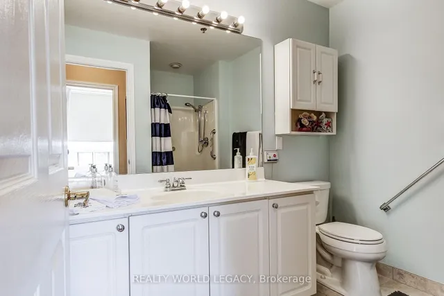 Additional image 16 of 100 Burloak Dr Unit 2509