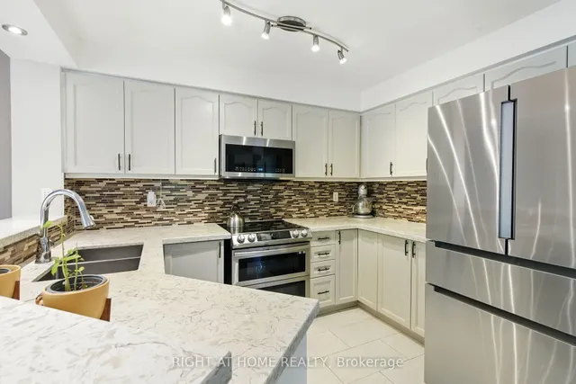 Additional image 10 of 1233 Lamont Cres