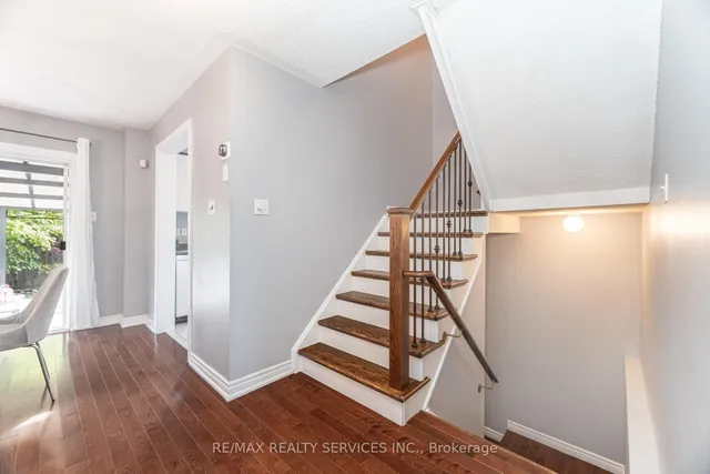 Additional image 13 of 123 Farthingale Cres