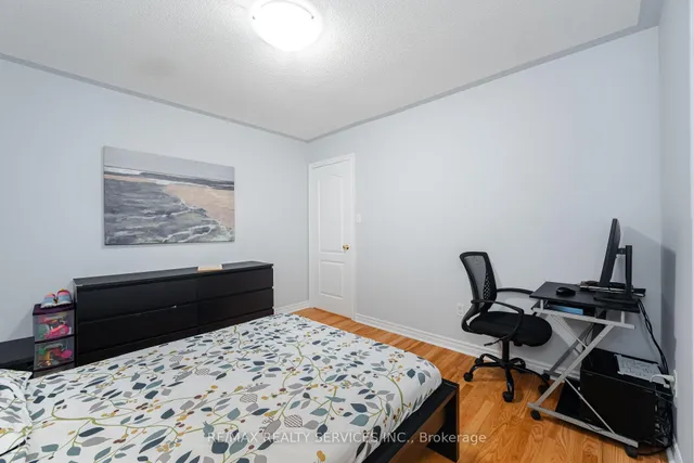 Additional image 34 of 27 Hardgate Cres