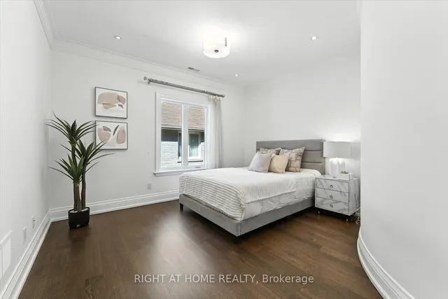 Additional image 37 of 392 Princess Ave