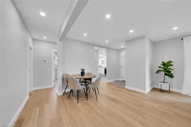 Additional image 10 of 441 Elmwood Ave