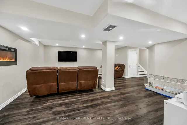 Additional image 37 of 70 Escarpment Dr