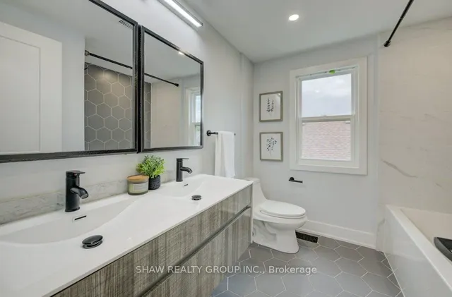 Additional image 26 of 28 Barons Ave