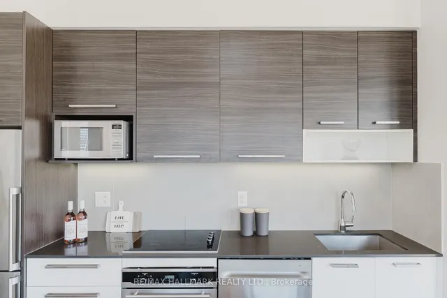 Additional image 9 of 36 PARK LAWN Rd Unit 1609