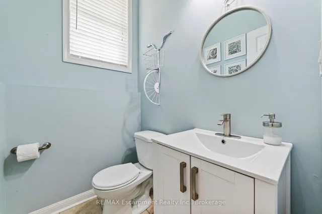 Additional image 12 of 1113 Riddell Cres