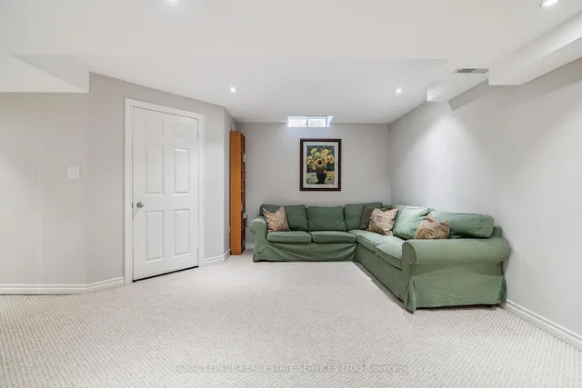 Additional image 21 of 5186 Ravine Cres