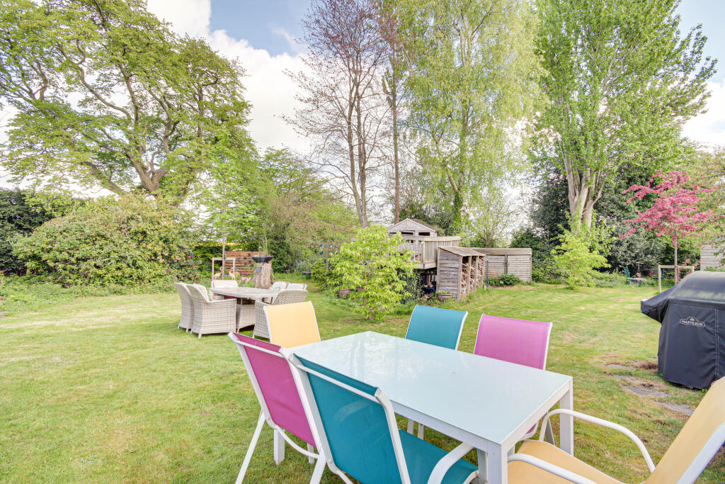 Additional image 19 of Cheverells Close, Markyate, Hertfordshire, AL3