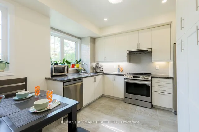 Additional image 4 of 3757 B St Clair Ave