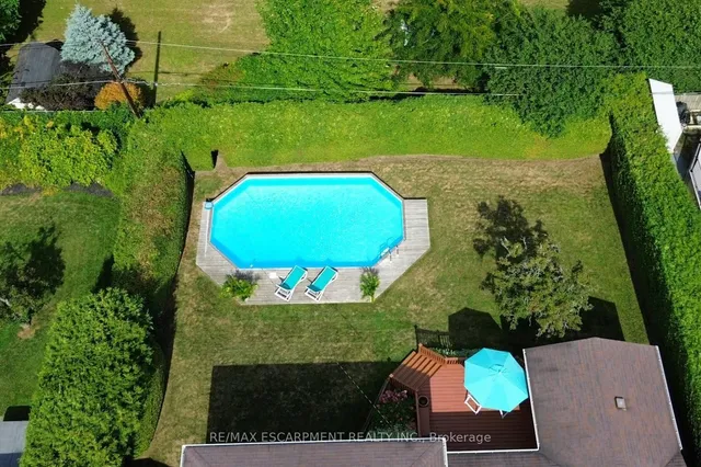 Additional image 35 of 219 Strathcona Dr